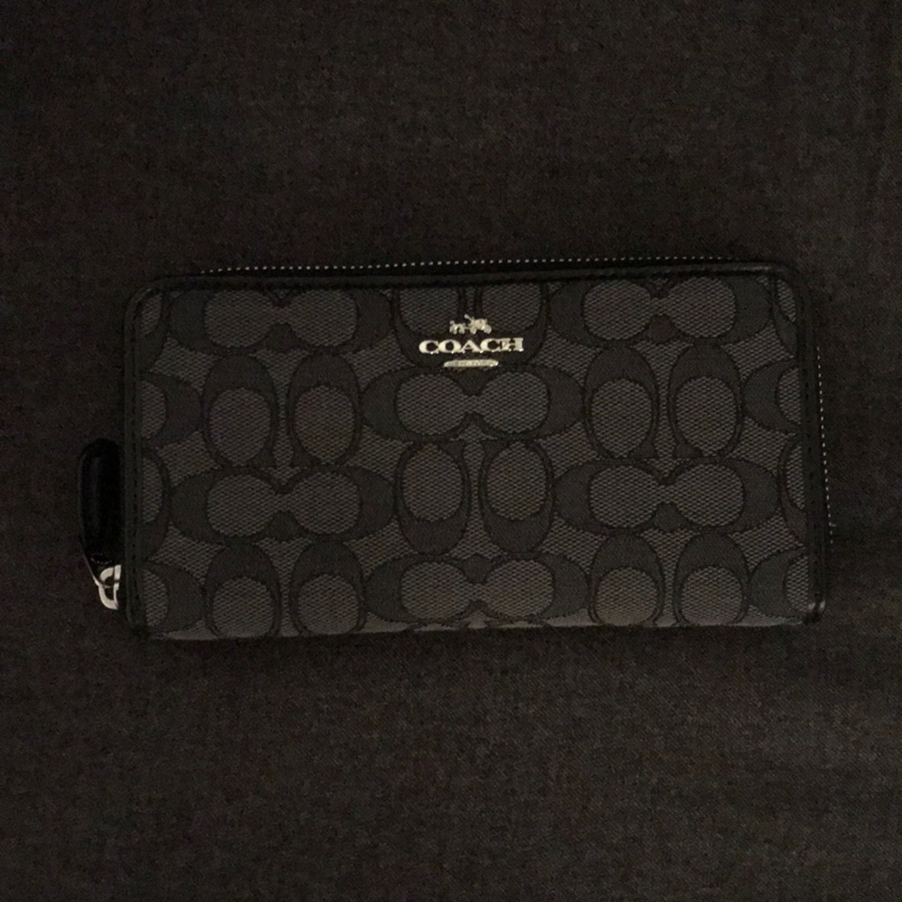 Coach wallet